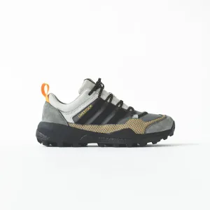 adidas Consortium x Livestock Terrex Skychaser - Grey