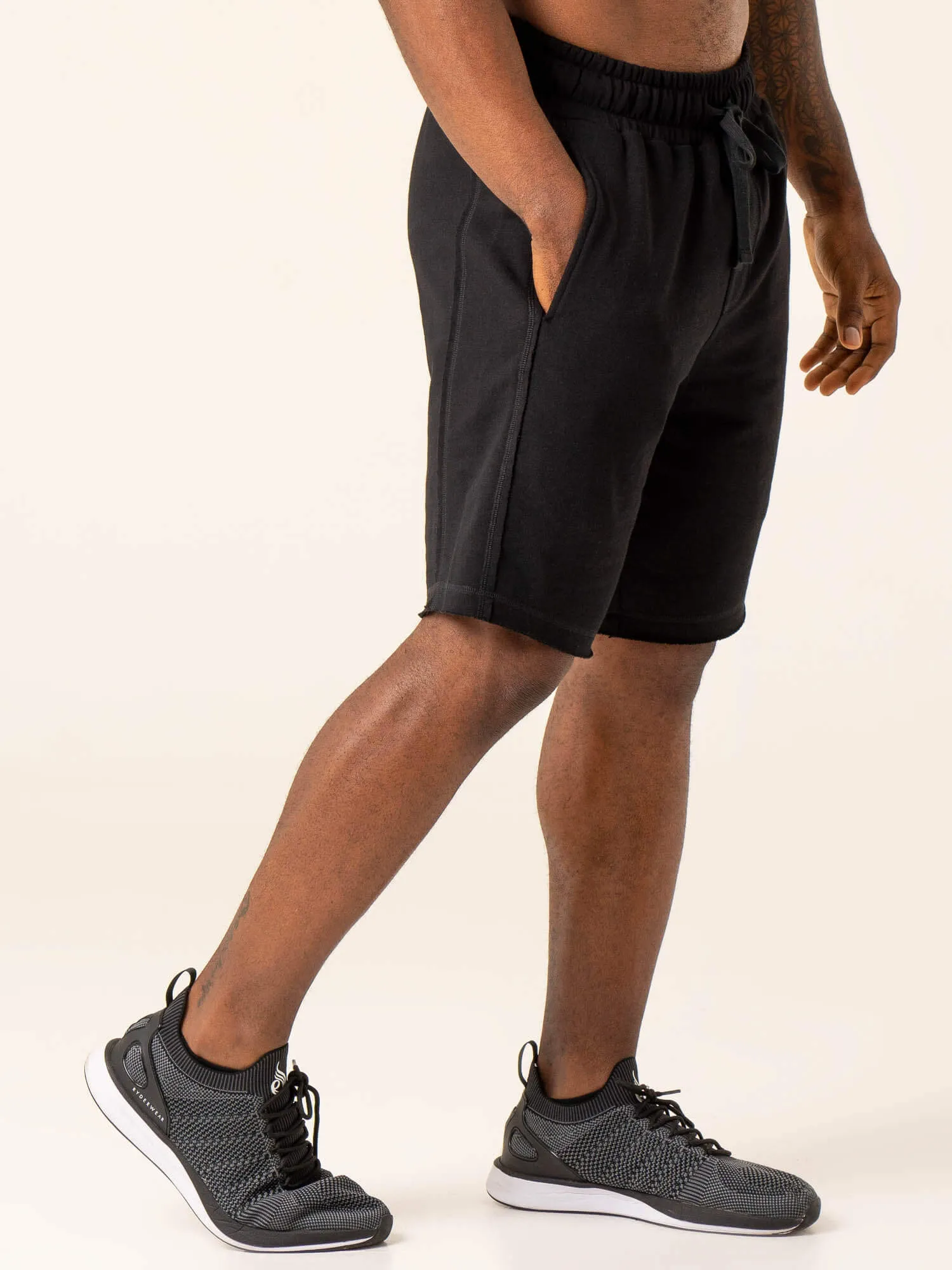 Dynamic Track Short - Black