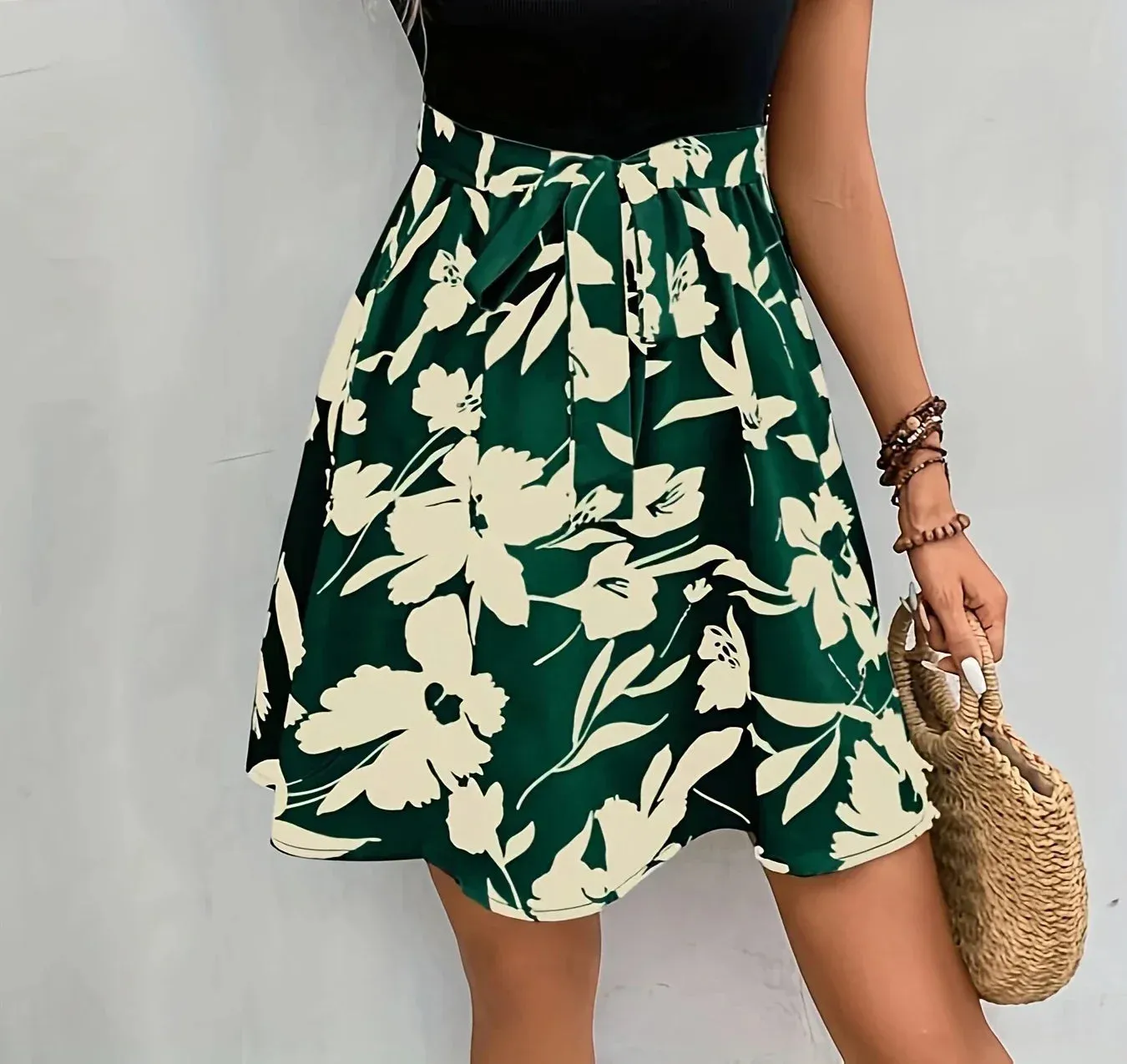 European and American Printing Thin Belt Half Skirt