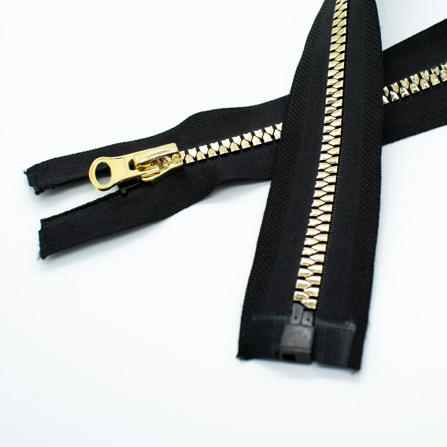 Open End Chunky Fashion Zip 45CM Black & Gold